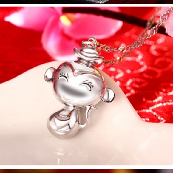 New!! 925 Sterling Silver Monkey Pendant Charm - Picture 3 of 4